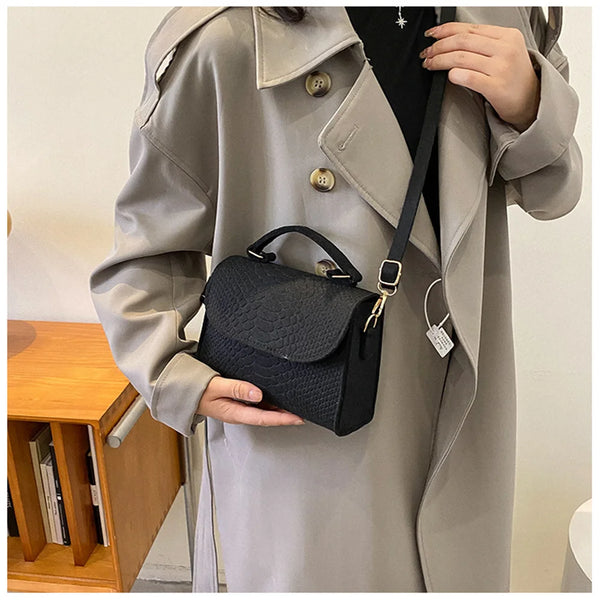 Trendy Square Handbag