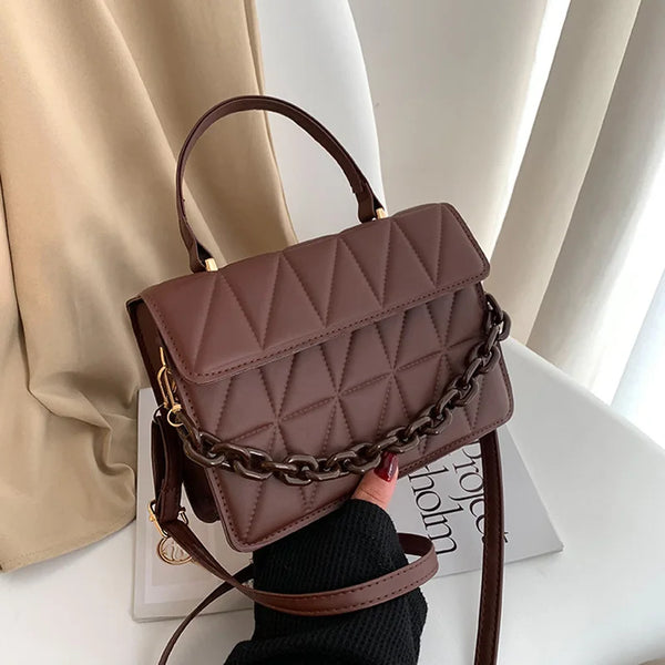 Stylish& Chic With Chain Decor for Daily Use